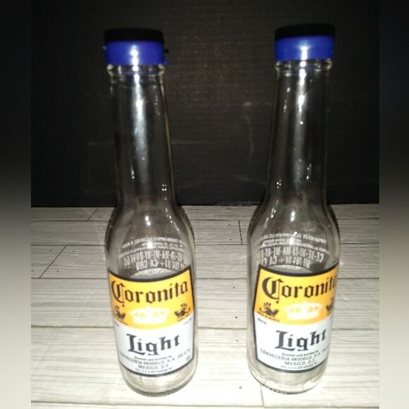 Corona Beer Salt & Pepper Shakers 1 Pair 7oz Coronita Light Bottles & Caps Decor - Picture 5 of 8